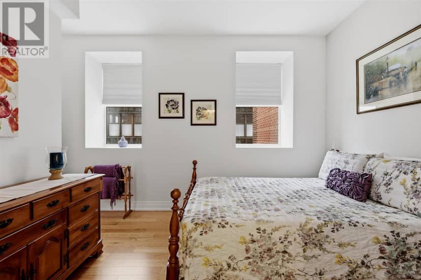 969 Queen ST # 205 — photo 17 of 33