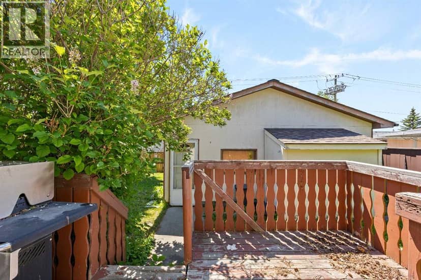 4739 Rundlewood Road NE, Calgary, photo 2