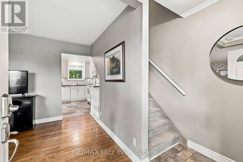 431 Bay Street — photo 21 of 40