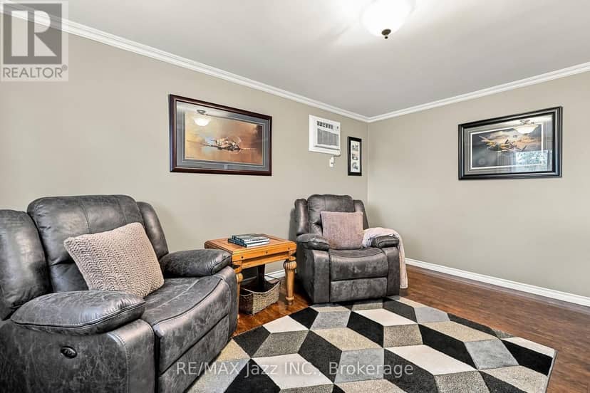 431 Bay Street — photo 29 of 40