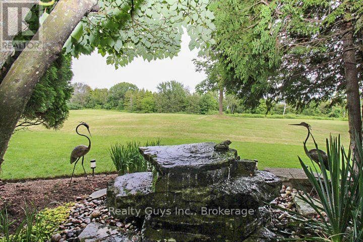 16 Crescent Moon Lane — photo 13 of 40