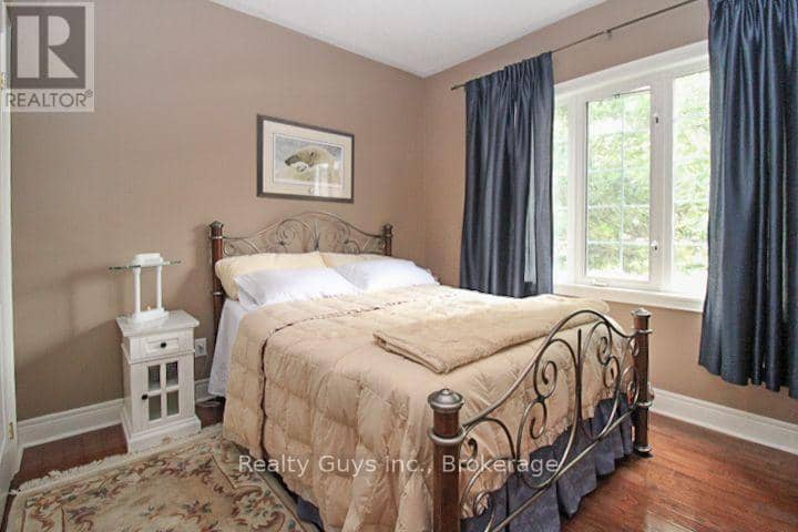 16 Crescent Moon Lane — photo 37 of 40