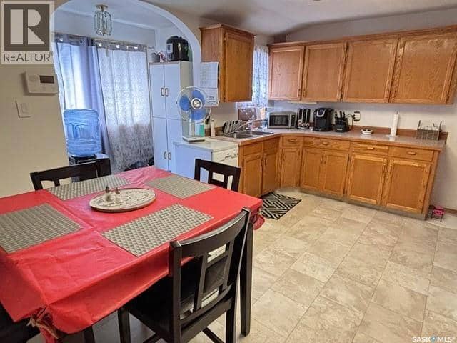 954 Brown STREET, Moose Jaw, photo 4
