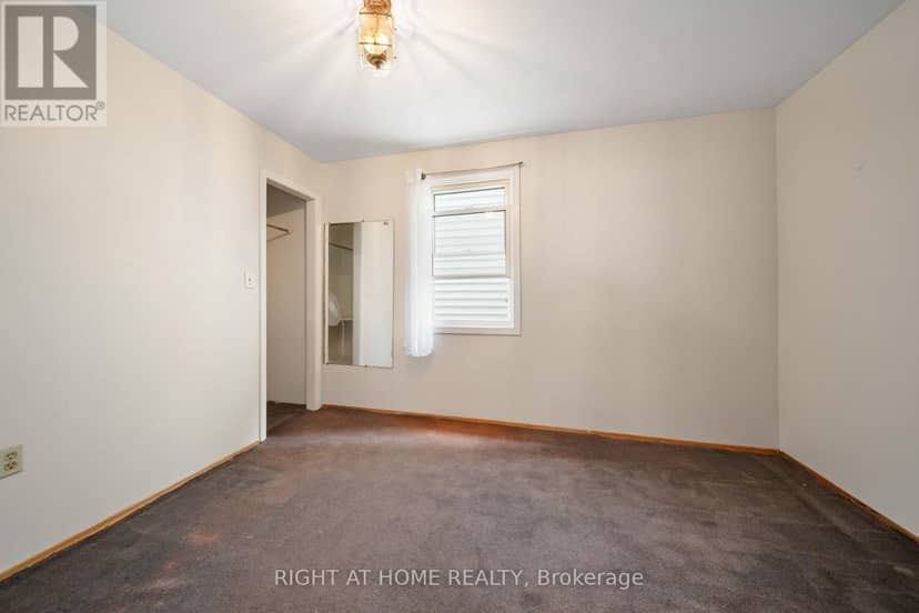 335 Talbot Street E — photo 21 of 36