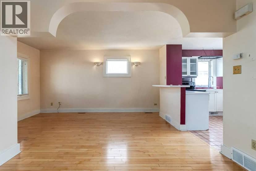 123 30 Avenue NW — photo 9 of 30