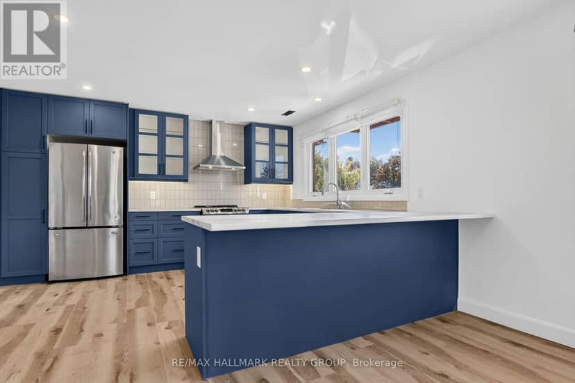 12 - 207 Stratas Court — photo 17 of 33