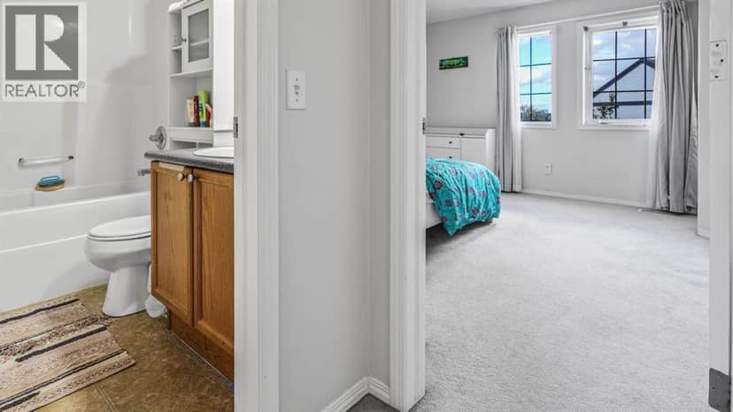 254 Elgin View SE — photo 16 of 29