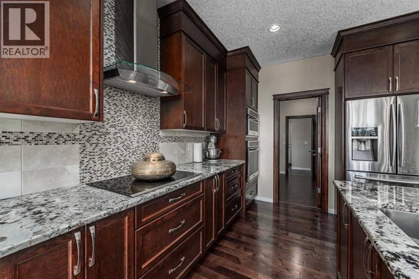 66 Nolancliff Crescent NW — photo 12 of 40