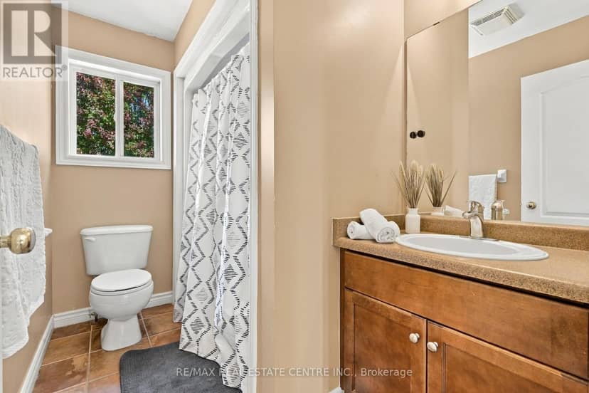 34 McMaster Road — photo 25 of 38