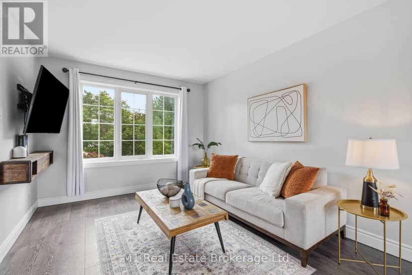 308 Daniel Crescent — photo 10 of 40