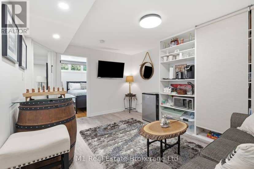 308 Daniel Crescent — photo 32 of 40