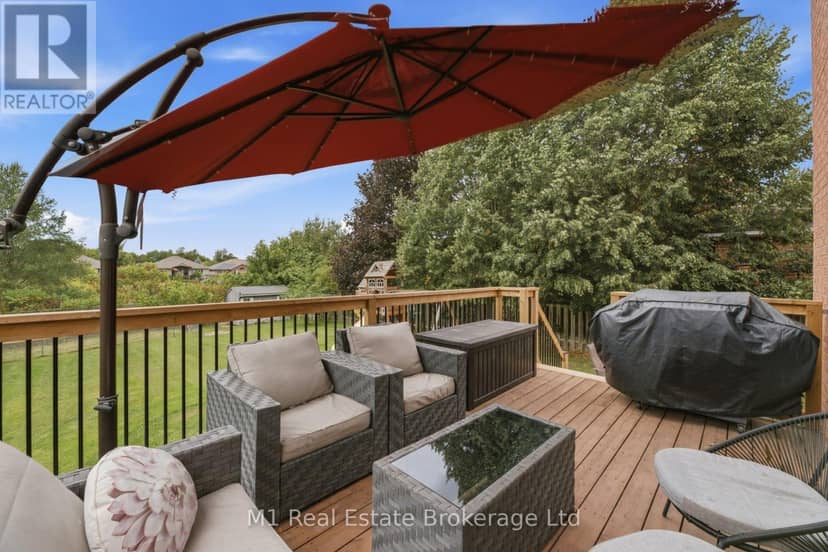 308 Daniel Crescent — photo 36 of 40