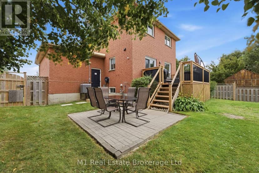308 Daniel Crescent — photo 39 of 40
