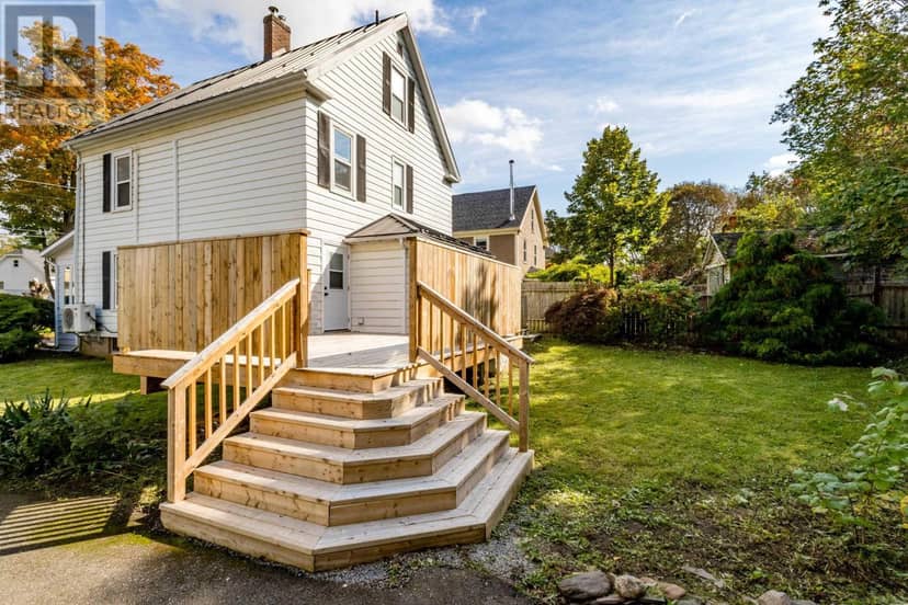 29 Klondyke Street — photo 31 of 33