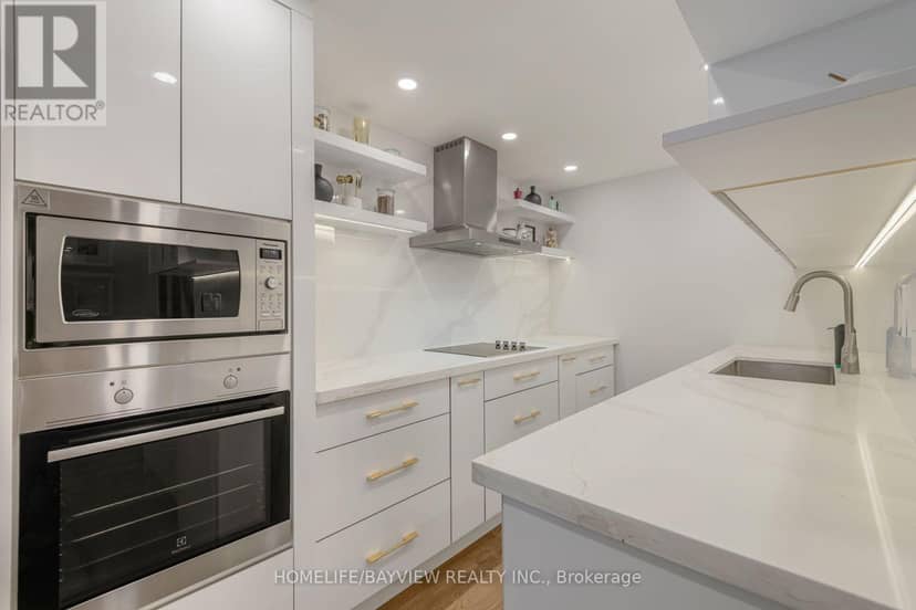 108 - 15 McMurrich Street — photo 14 of 40