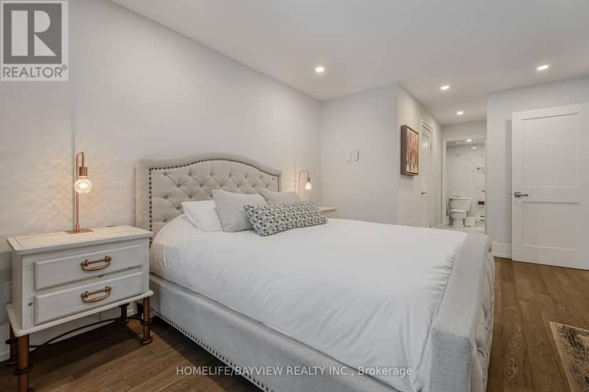 108 - 15 McMurrich Street — photo 26 of 40