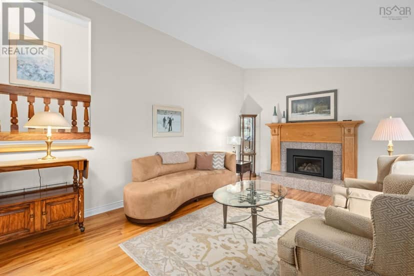 127 Evans Avenue — photo 3 of 39