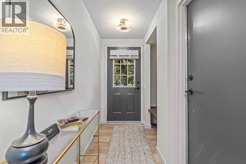 16, 140 Point Drive NW, Calgary, photo 4
