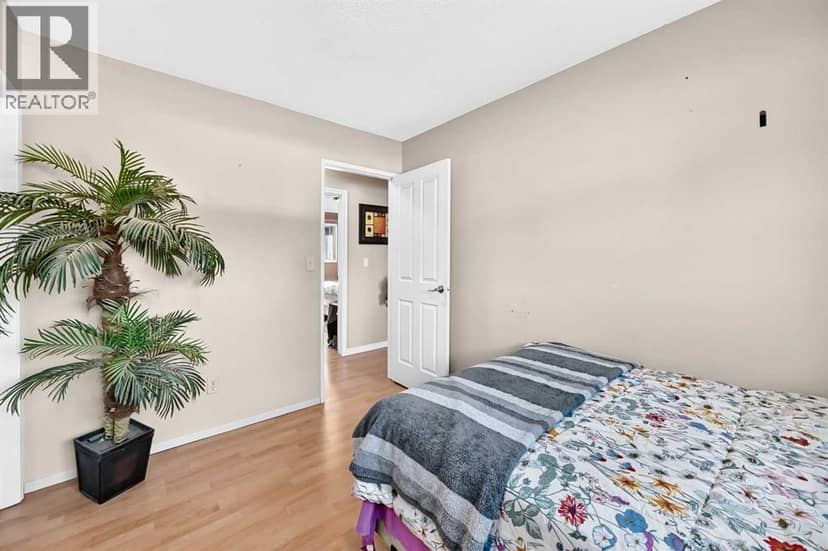 69 Gregson Crescent — photo 19 of 40