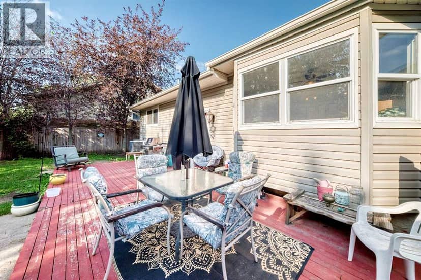 69 Gregson Crescent — photo 33 of 40
