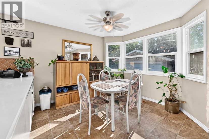 69 Gregson Crescent — photo 10 of 40