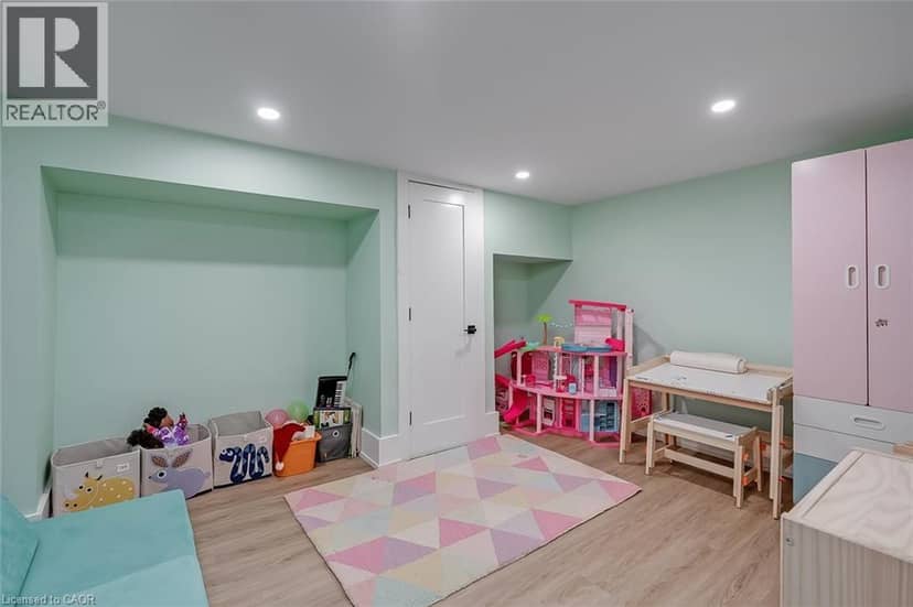 327 GOODRAM Drive — photo 35 of 40