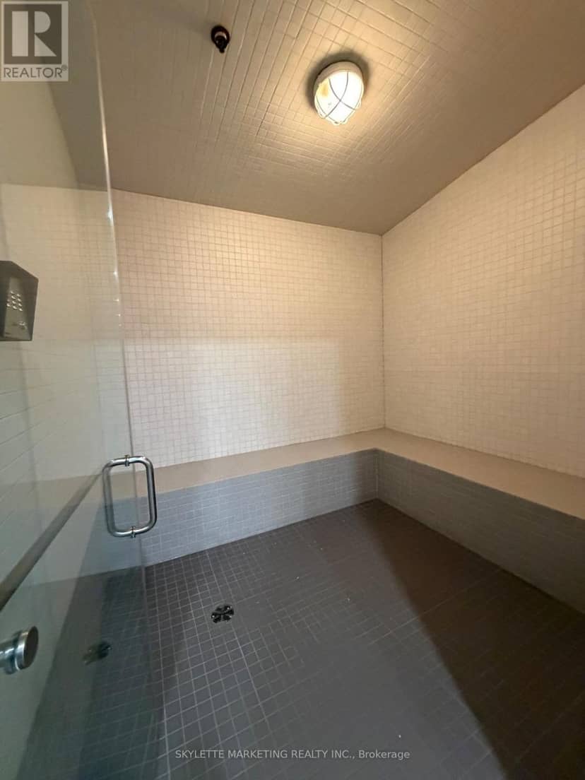 PH13 - 75 King William Crescent — photo 27 of 28