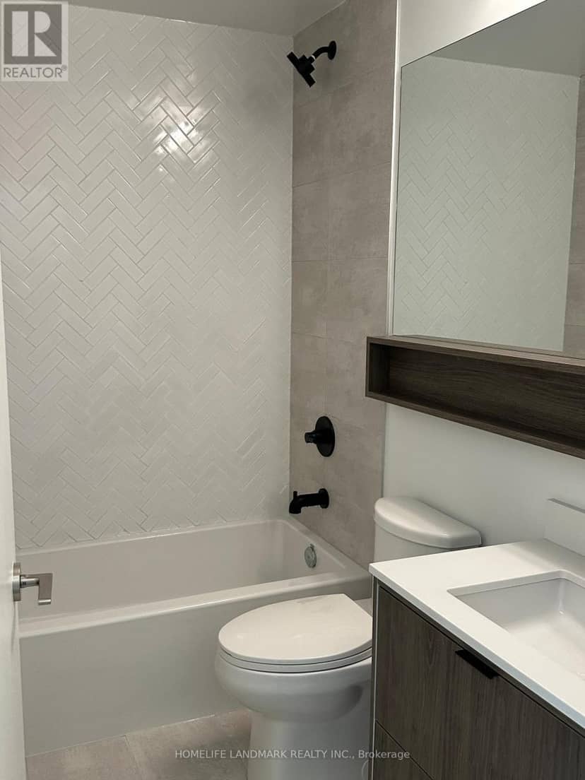 209 - 8888 Yonge Street — photo 11 of 27