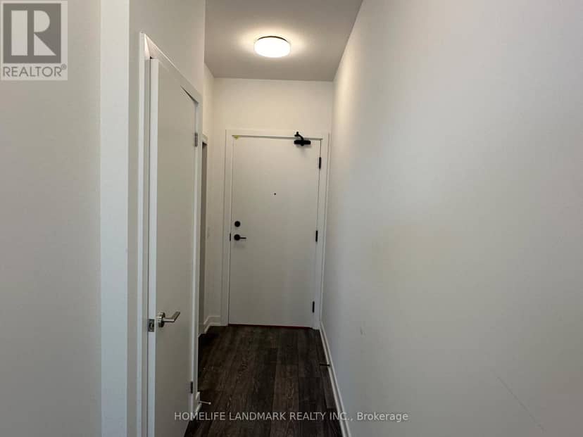 209 - 8888 Yonge Street — photo 15 of 27