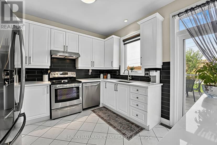 14 Strathmore Place, Barrie, photo 6