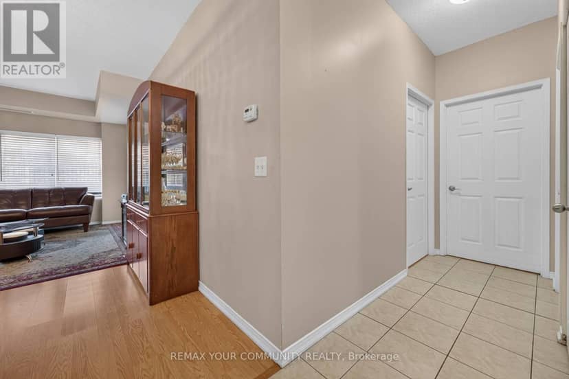 103 - 9973 Keele Street — photo 14 of 31