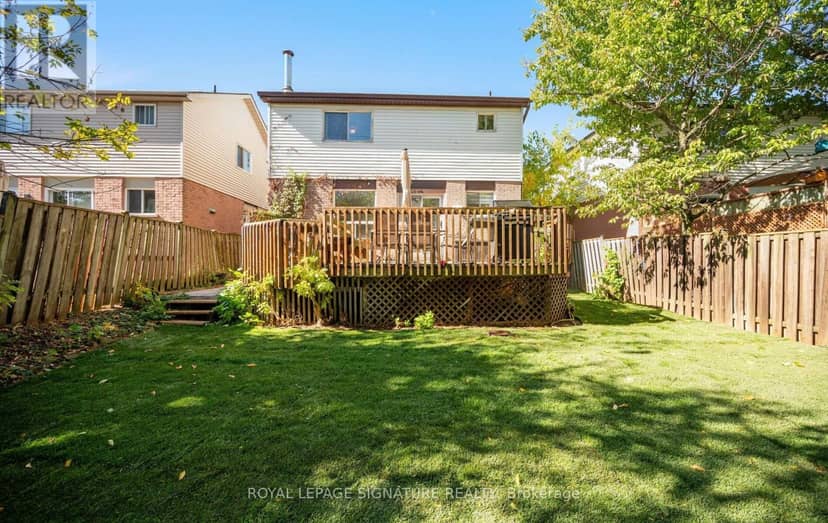 2092 Hunt Crescent — photo 33 of 39