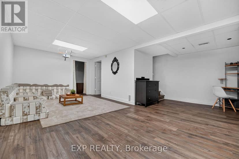 77 - 35 Malta Avenue — photo 29 of 40
