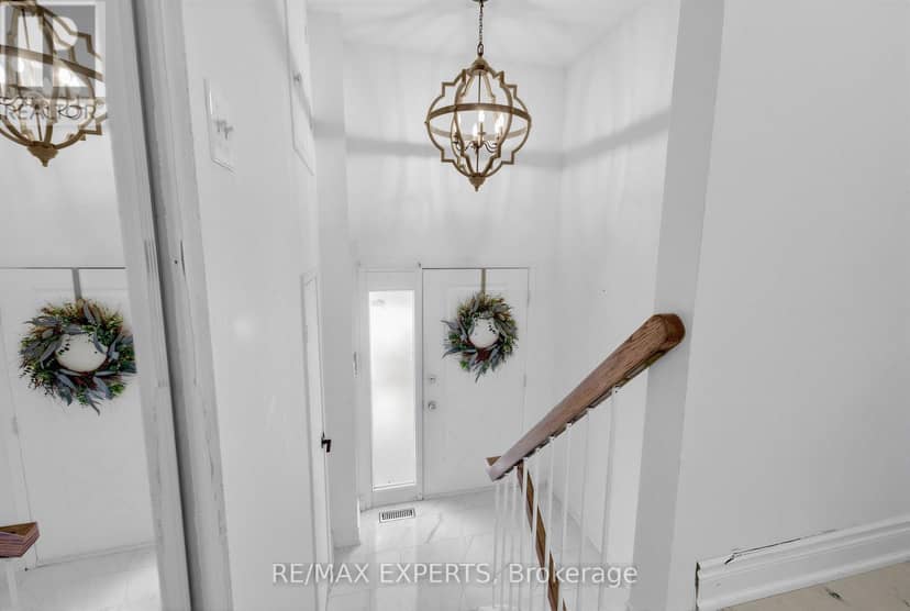 21 Maple Branch Path, Toronto, photo 2