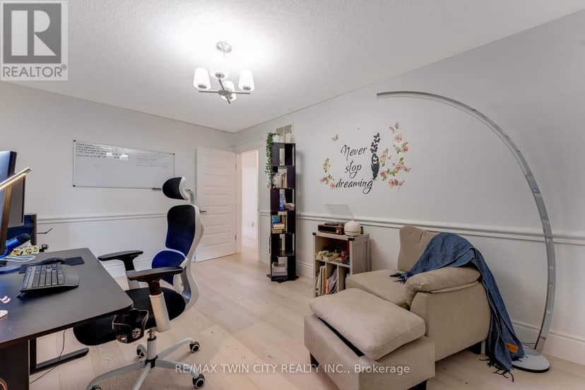 444 Thomas Slee Drive — photo 28 of 40