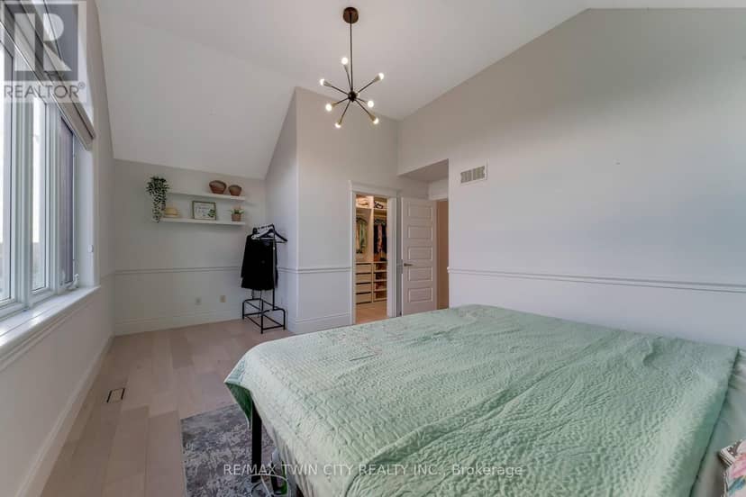 444 Thomas Slee Drive — photo 31 of 40