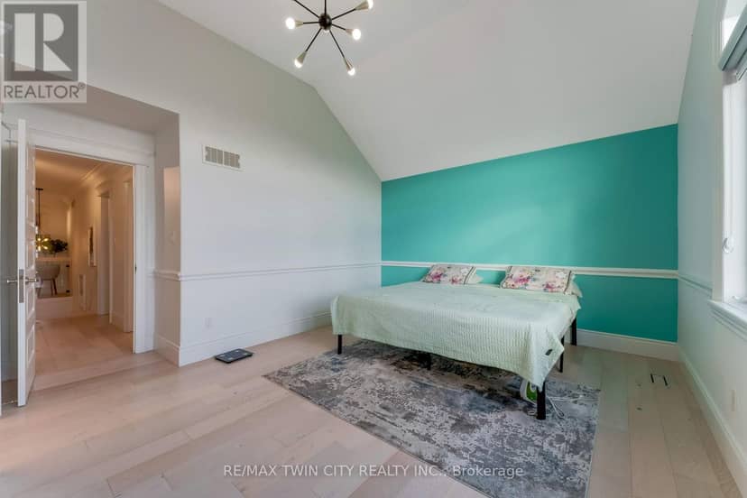 444 Thomas Slee Drive — photo 32 of 40