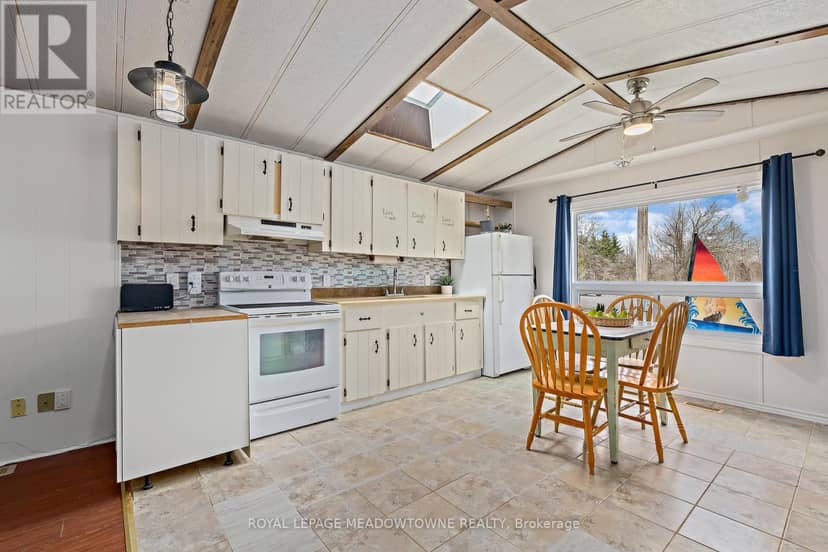 4 Laurel Lane — photo 7 of 33
