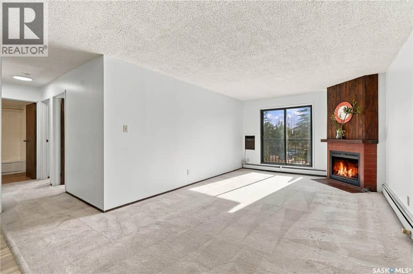 305 802A Kingsmere Boulevard, Saskatoon