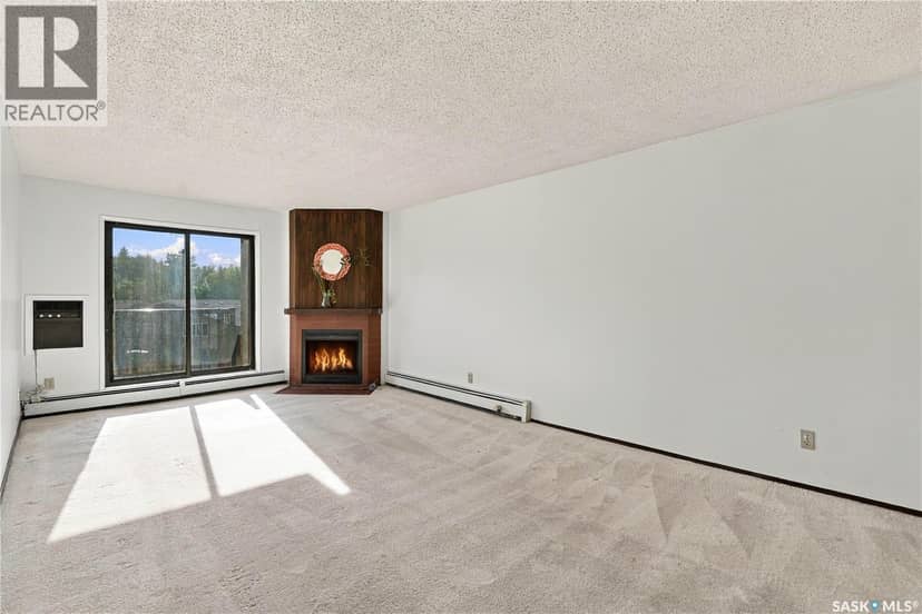 305 802A Kingsmere Boulevard — photo 20 of 34