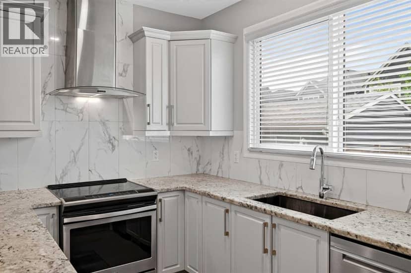 237 Masters Road SE — photo 9 of 40
