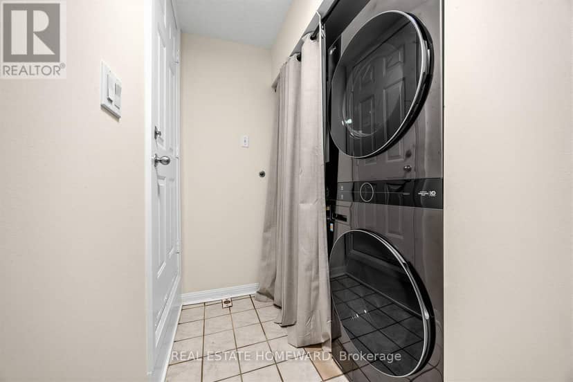 2306 - 23 Sudbury Street — photo 25 of 31