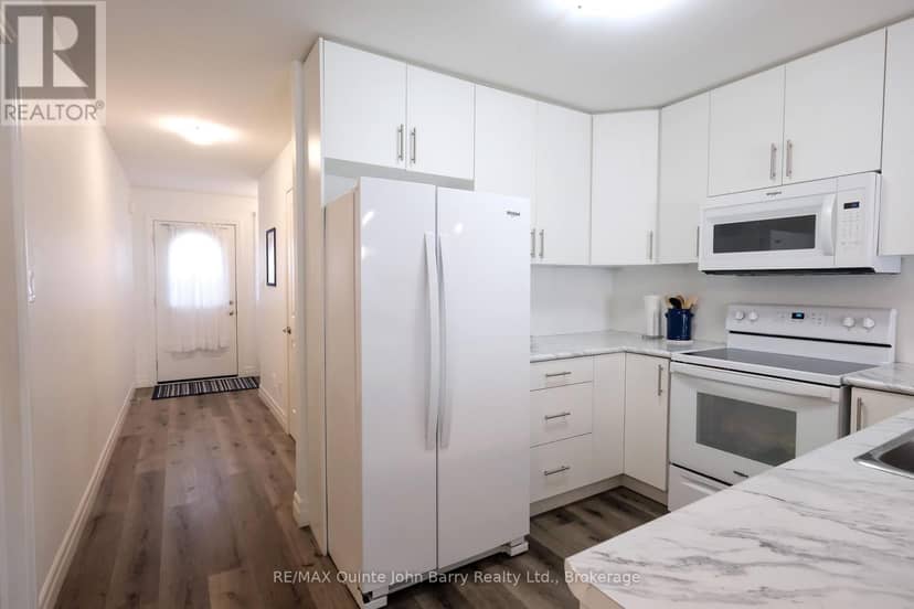 25 Hillside Meadow Drive — photo 7 of 28