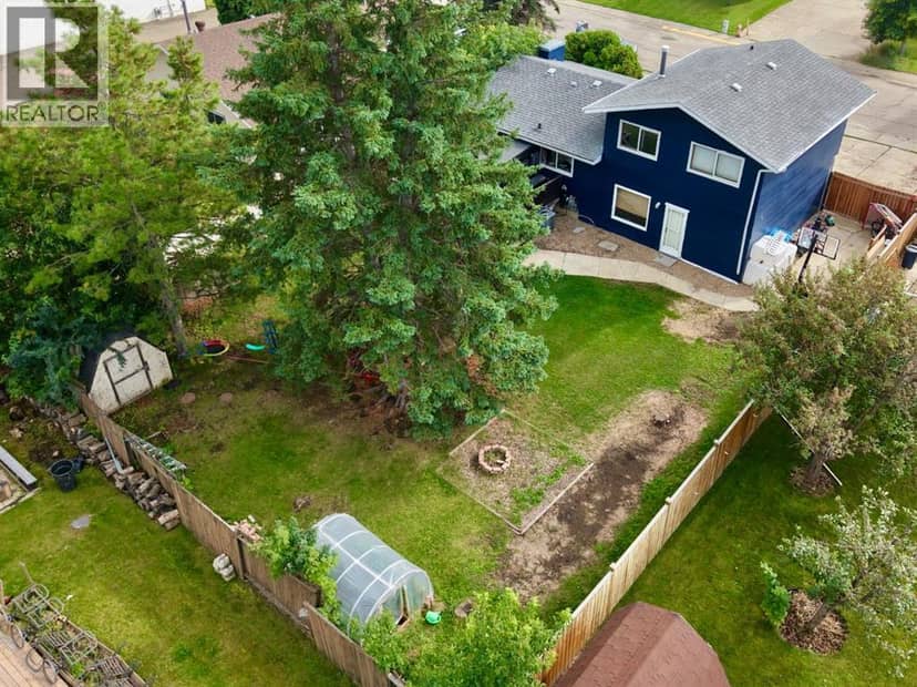 9610 74 Avenue — photo 38 of 40