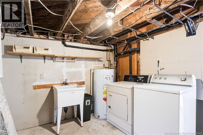 449 Canada Street — photo 38 of 40