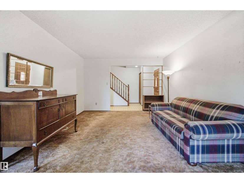 8945 78 AV NW — photo 27 of 40