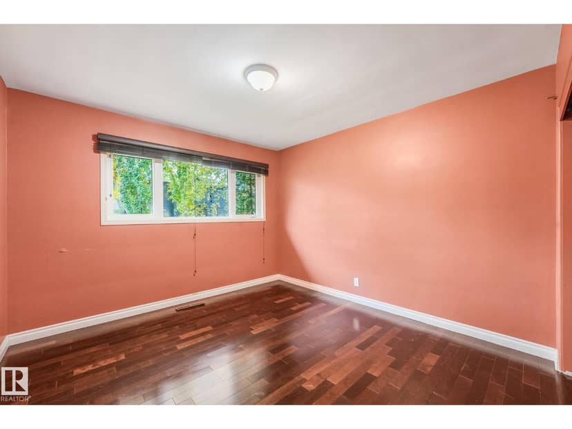 9256 148 ST NW — photo 21 of 40
