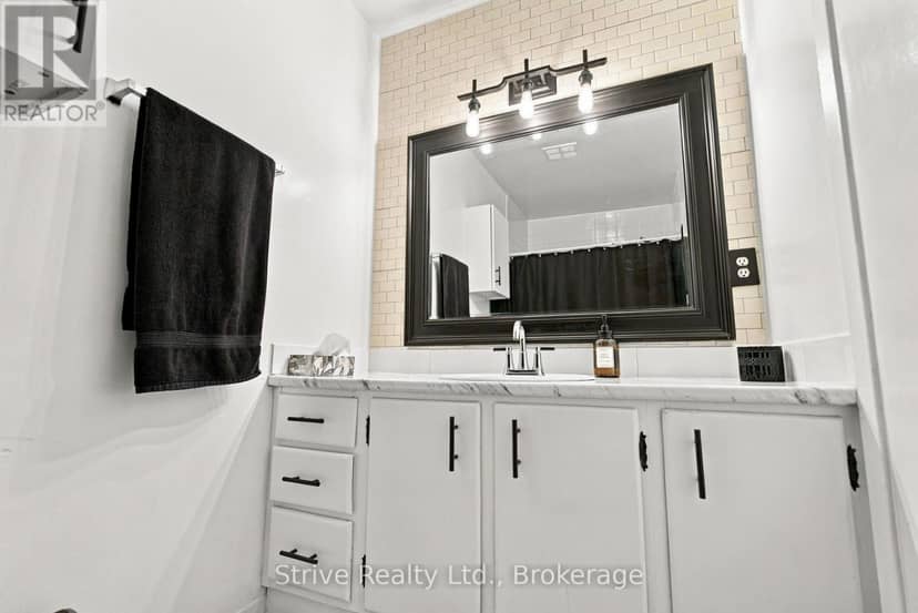 76 Waverley Road — photo 26 of 40