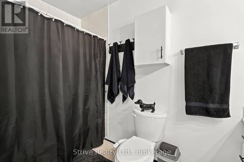 76 Waverley Road — photo 27 of 40