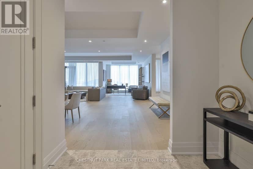 301 - 10 Prince Arthur Avenue, Toronto, photo 3